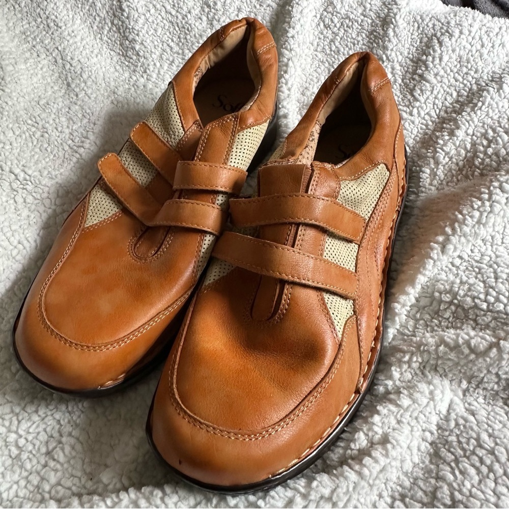 Sofft Tan Orange Velcro Strap Shoes Size 11M